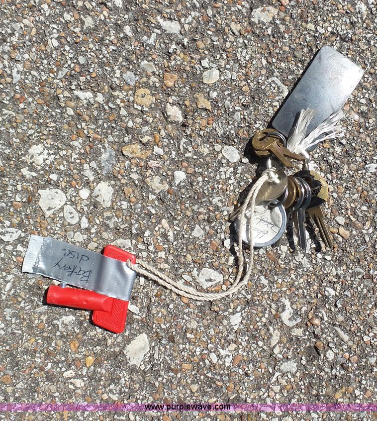 image for item J4049 2003 Dutchman Classic camper