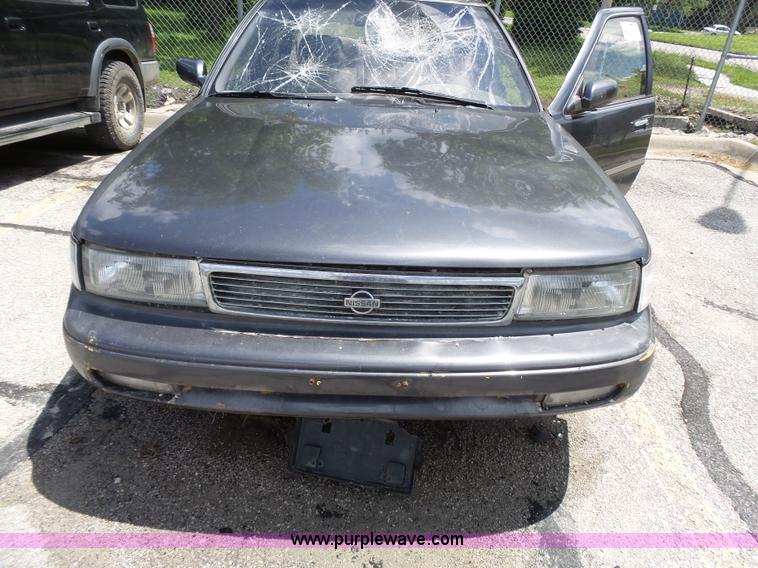 image for item J4109 1993 Nissan Maxima
