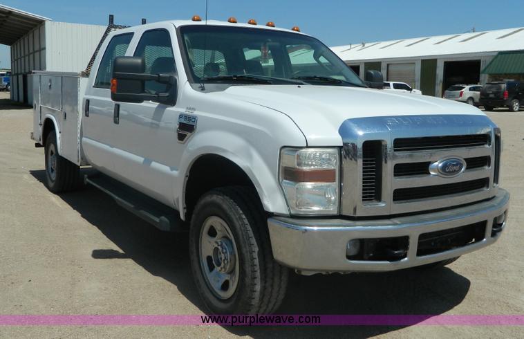 image for item J8892 2008 Ford F350 Super Duty Crew Cab utility truck
