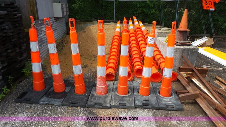 image for item K1440 (60) traffic cones and bases