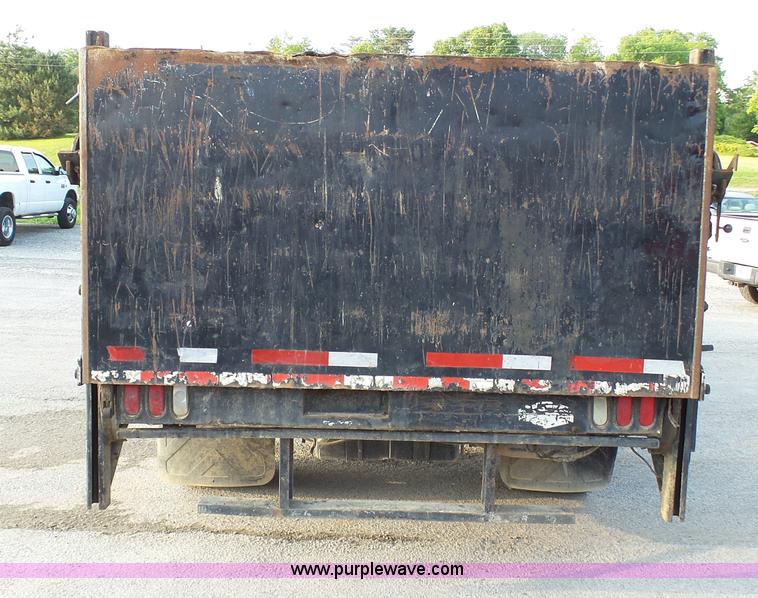 image for item K4058 1999 Ford F550 flatbed truck