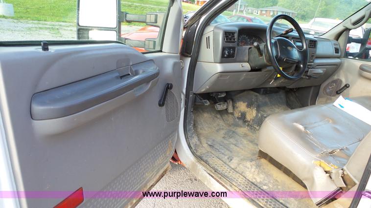 image for item K4058 1999 Ford F550 flatbed truck