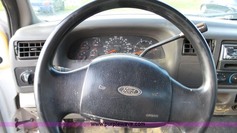 image for item K4058 1999 Ford F550 flatbed truck