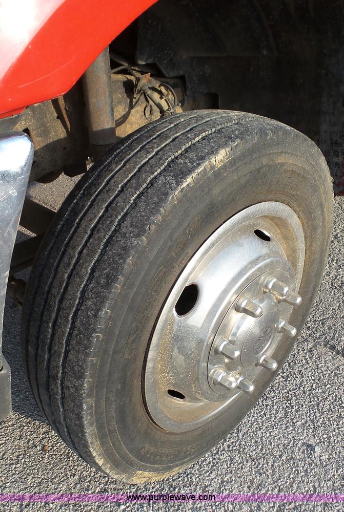 image for item K4058 1999 Ford F550 flatbed truck