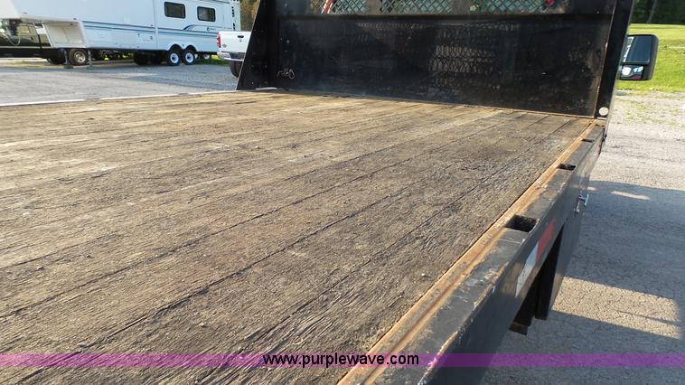 image for item K4058 1999 Ford F550 flatbed truck