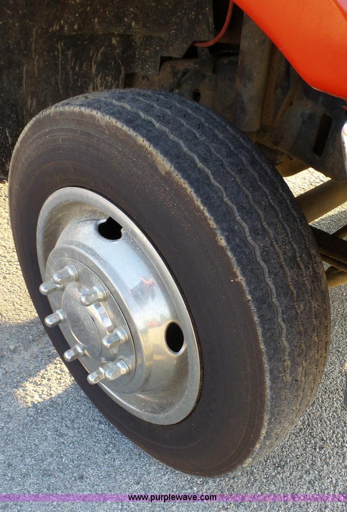 image for item K4058 1999 Ford F550 flatbed truck