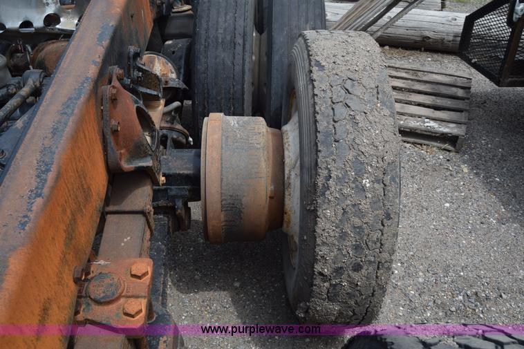 image for item K7260 Truck rear end