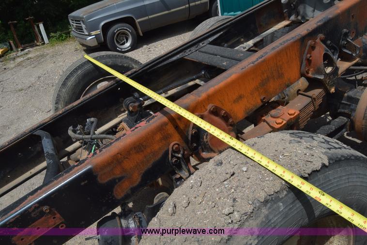 image for item K7260 Truck rear end