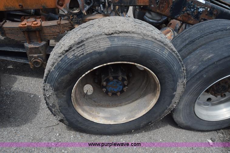 image for item K7260 Truck rear end