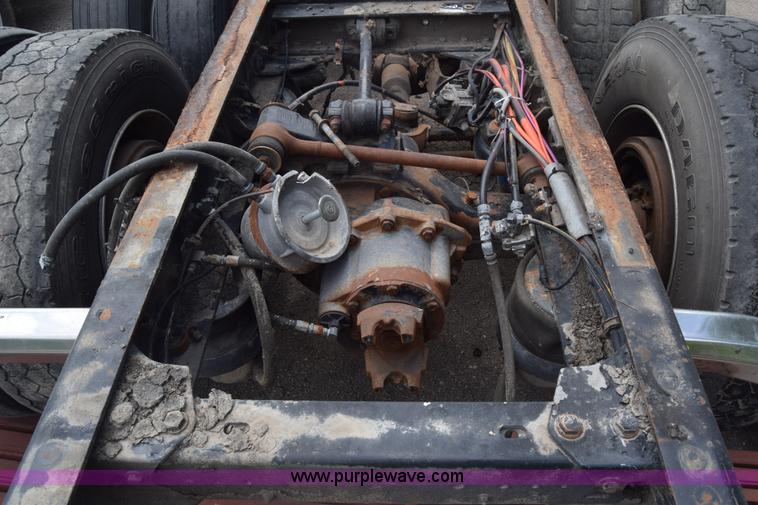 image for item K7261 Truck rear end