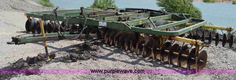 image for item K7285 John Deere 230 double off-set disk