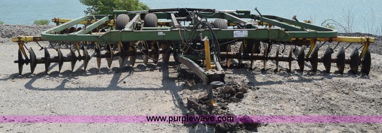 image for item K7285 John Deere 230 double off-set disk