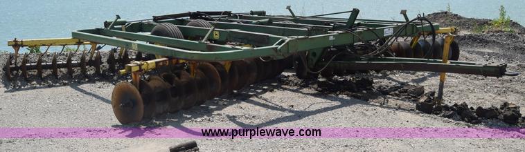 image for item K7285 John Deere 230 double off-set disk