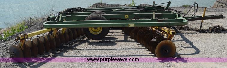 image for item K7285 John Deere 230 double off-set disk