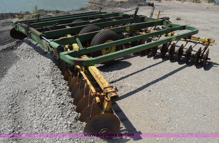 image for item K7285 John Deere 230 double off-set disk