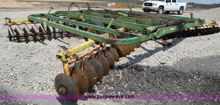 image for item K7285 John Deere 230 double off-set disk