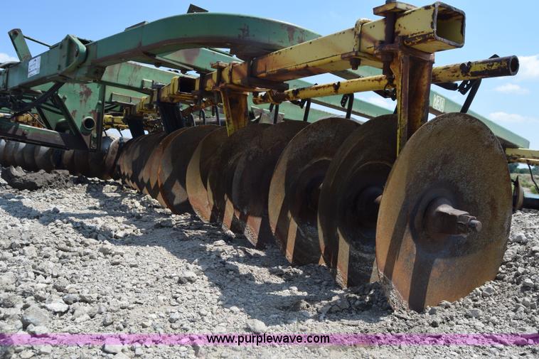 image for item K7285 John Deere 230 double off-set disk
