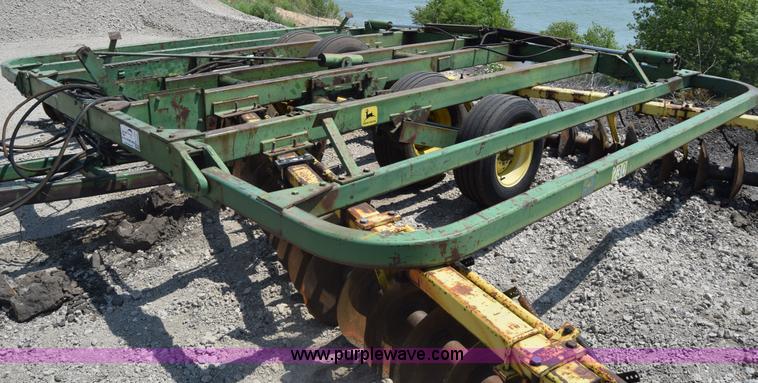 image for item K7285 John Deere 230 double off-set disk