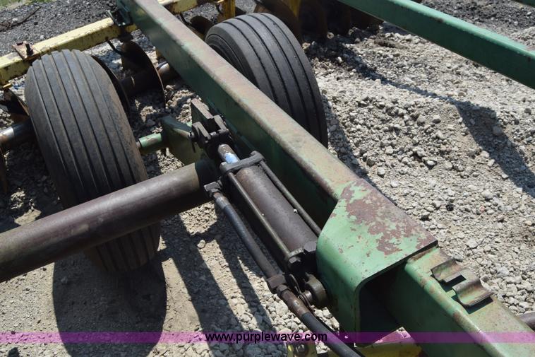 image for item K7285 John Deere 230 double off-set disk