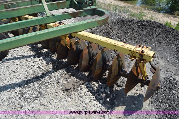 image for item K7285 John Deere 230 double off-set disk