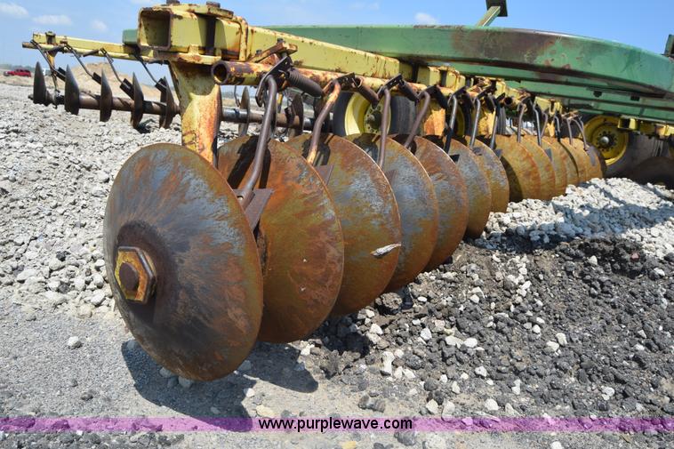 image for item K7285 John Deere 230 double off-set disk