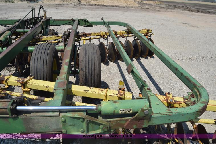 image for item K7285 John Deere 230 double off-set disk