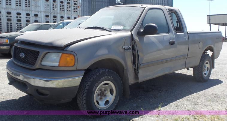 image for item K7740 2004 Ford F150 XLT Ext. Cab pickup truck