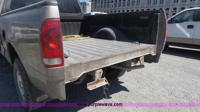 image for item K7740 2004 Ford F150 XLT Ext. Cab pickup truck
