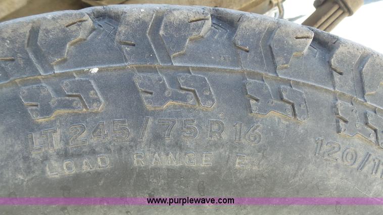 image for item K7740 2004 Ford F150 XLT Ext. Cab pickup truck