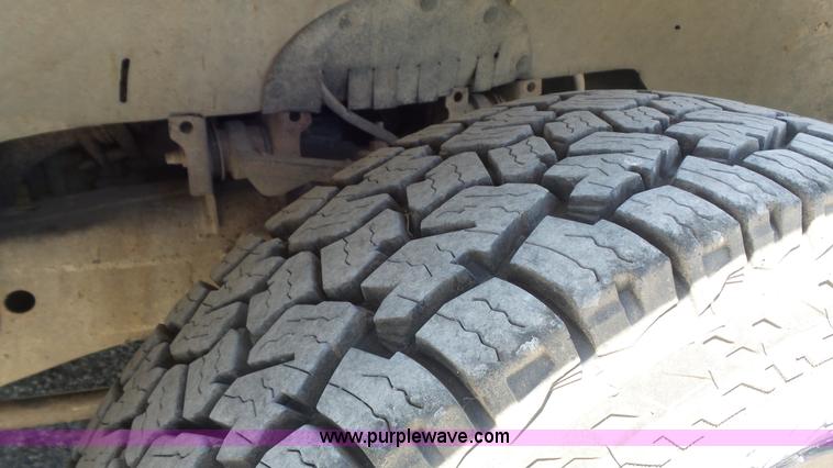 image for item K7740 2004 Ford F150 XLT Ext. Cab pickup truck