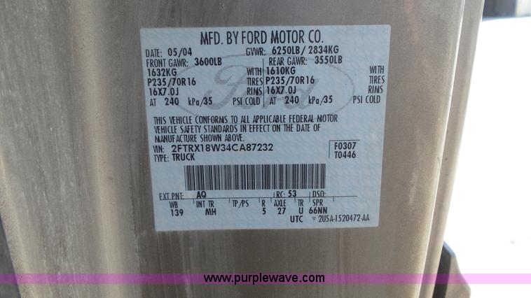 image for item K7740 2004 Ford F150 XLT Ext. Cab pickup truck