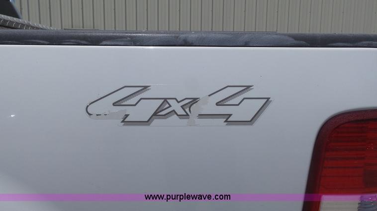 image for item K7742 2005 Ford F150 Lariat SuperCrew pickup truck