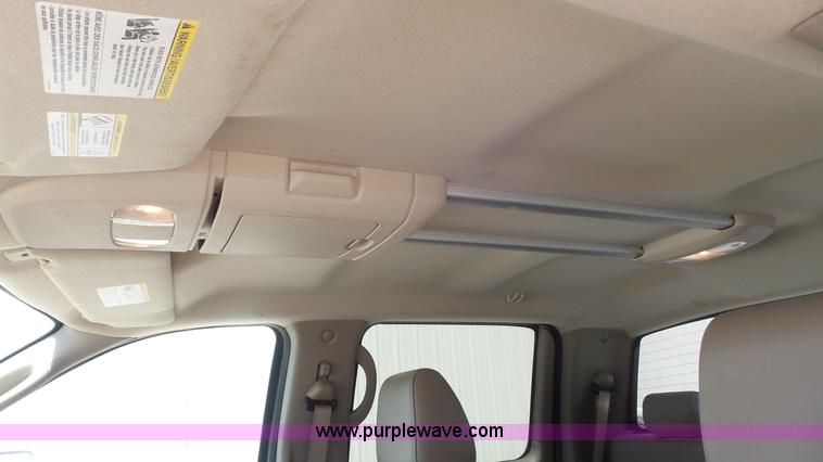 image for item K7742 2005 Ford F150 Lariat SuperCrew pickup truck