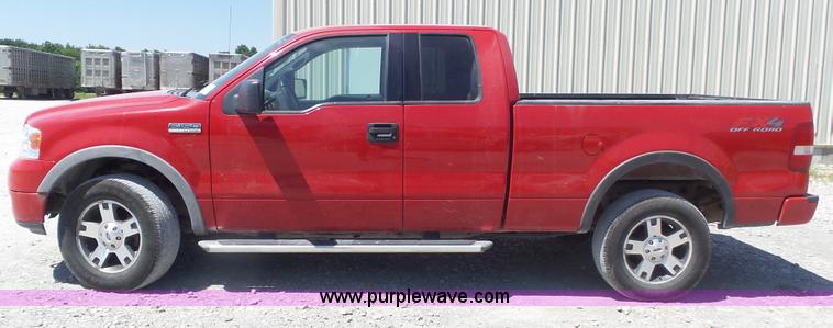 image for item K7743 2004 Ford F150 SuperCab pickup truck