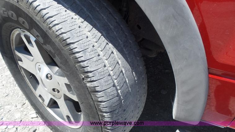 image for item K7743 2004 Ford F150 SuperCab pickup truck