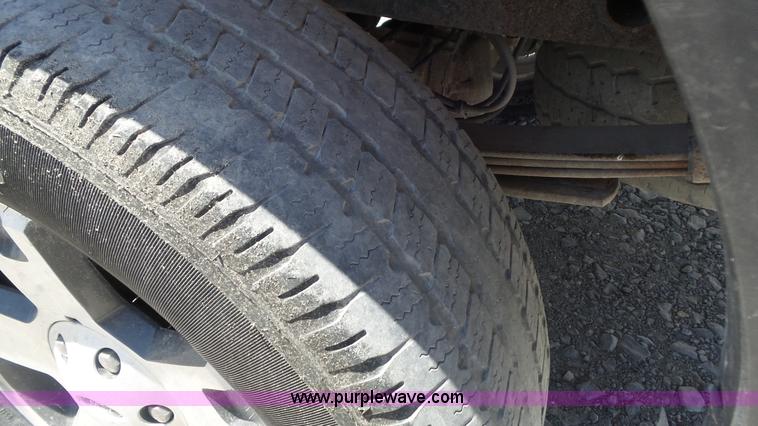 image for item K7743 2004 Ford F150 SuperCab pickup truck