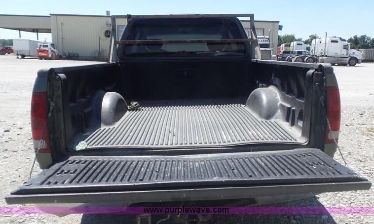 image for item K7744 2002 Ford F150 XLT pickup truck