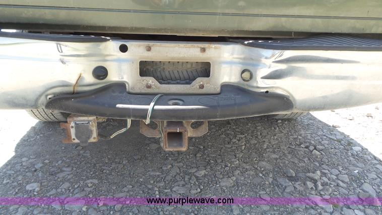 image for item K7744 2002 Ford F150 XLT pickup truck