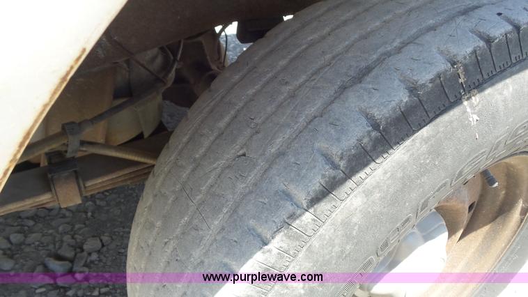 image for item K7745 2004 Ford F150 SuperCab pickup truck