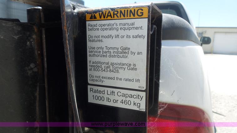 image for item K7745 2004 Ford F150 SuperCab pickup truck