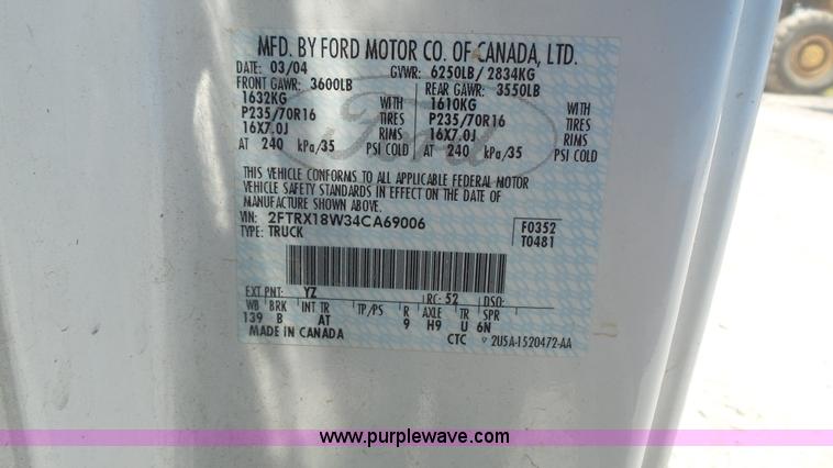 image for item K7745 2004 Ford F150 SuperCab pickup truck