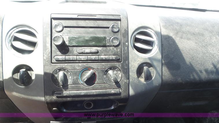 image for item K7746 2006 Ford F150 SuperCab pickup truck