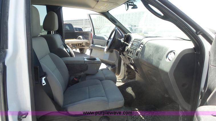 image for item K7746 2006 Ford F150 SuperCab pickup truck