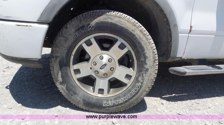 image for item K7747 2006 Ford F150 SuperCab pickup truck