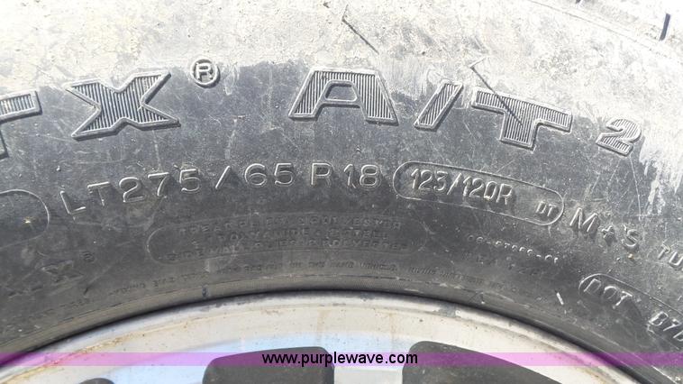 image for item K7747 2006 Ford F150 SuperCab pickup truck