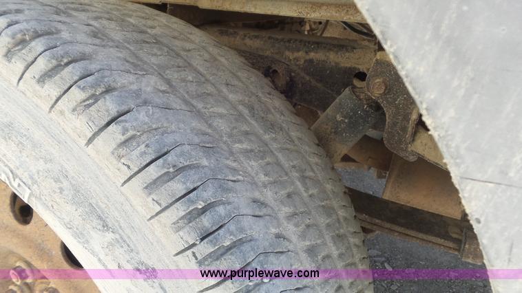 image for item K7747 2006 Ford F150 SuperCab pickup truck