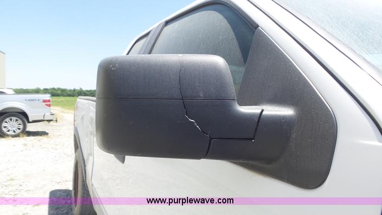 image for item K7747 2006 Ford F150 SuperCab pickup truck