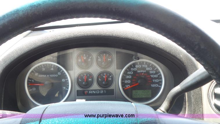 image for item K7747 2006 Ford F150 SuperCab pickup truck