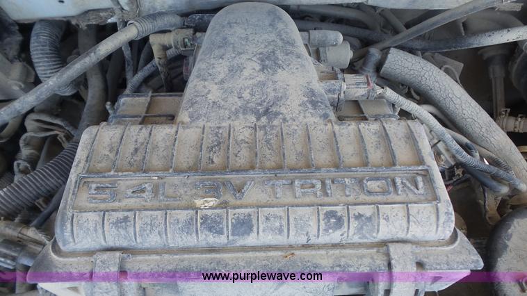 image for item K7747 2006 Ford F150 SuperCab pickup truck