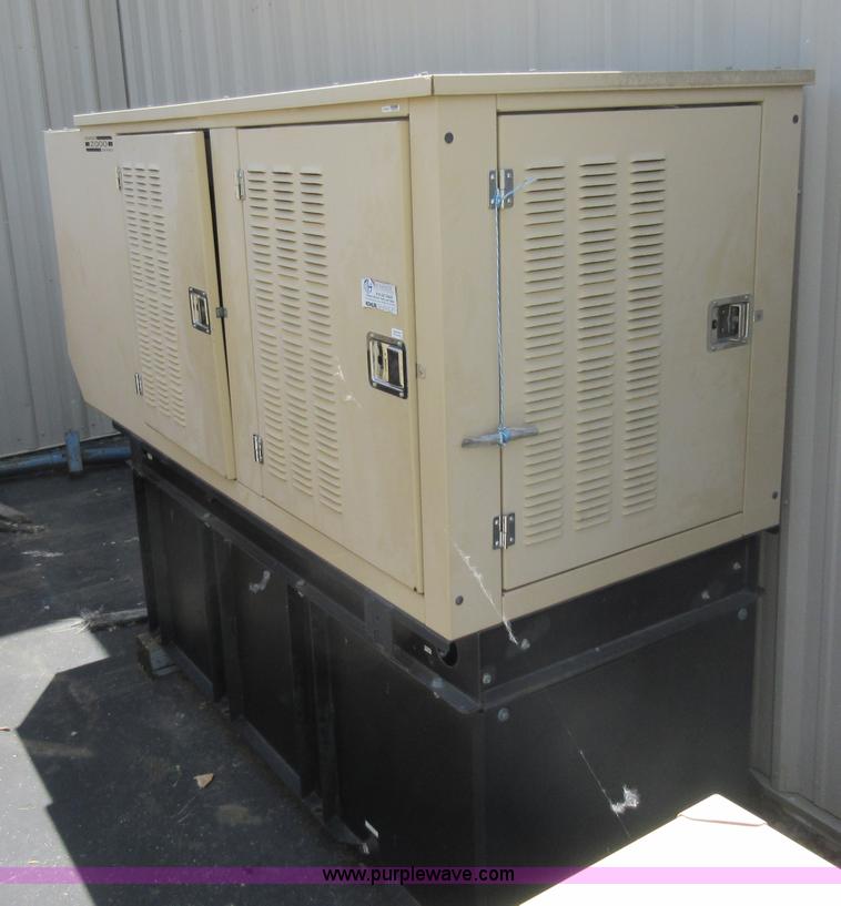 image for item K7896 (3) Generac 2000 Series generator
